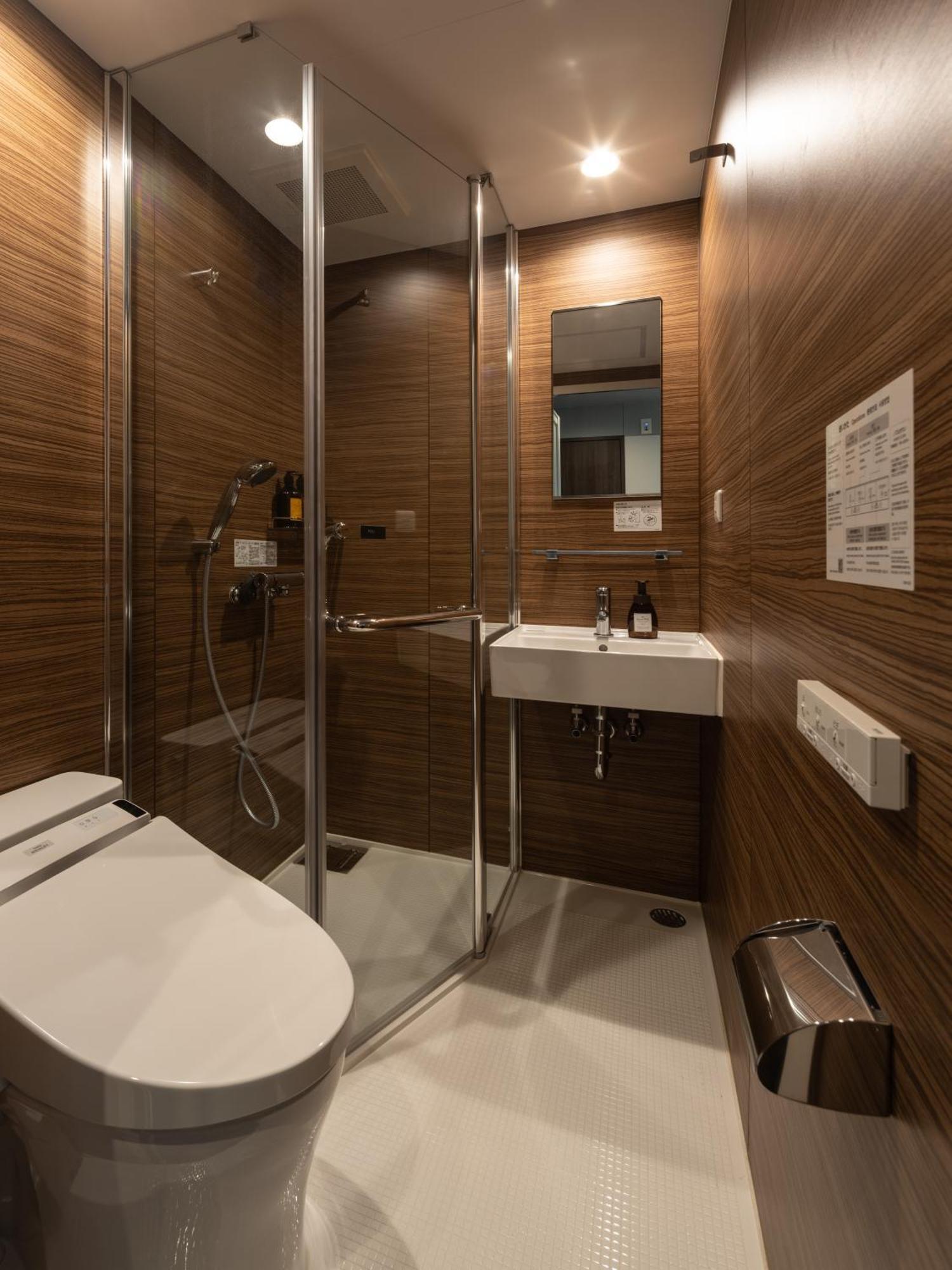 Rota105 Hotel Osaka Bagian luar foto